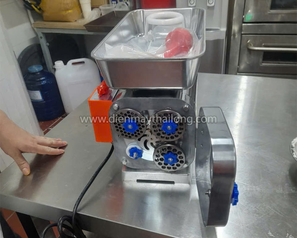 Máy xay thịt Đài Loan ATS TS 102