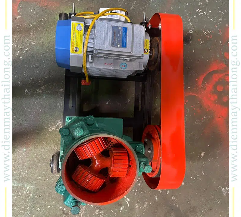 Máy Ép Cám Viên S160