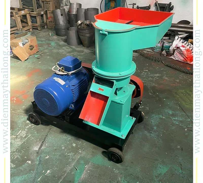 Máy Ép Cám Viên S250